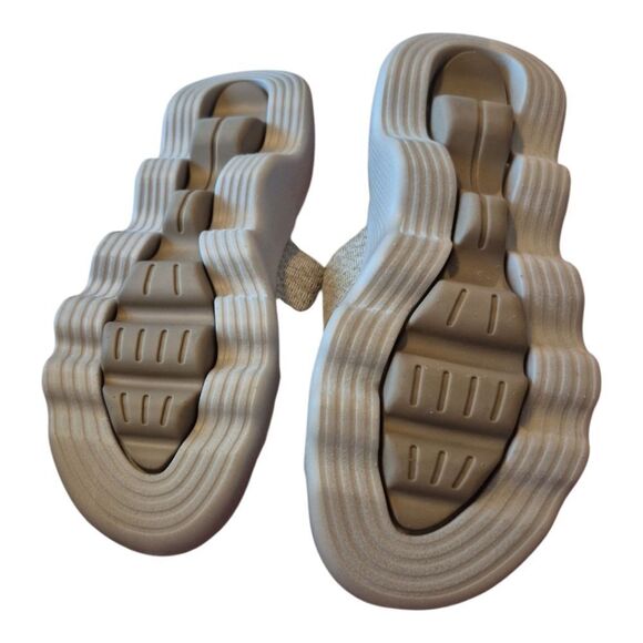 Skechers GO WALK Massage Fit Sandal Slide Womens 11 Taupe - Picture 7 of 8